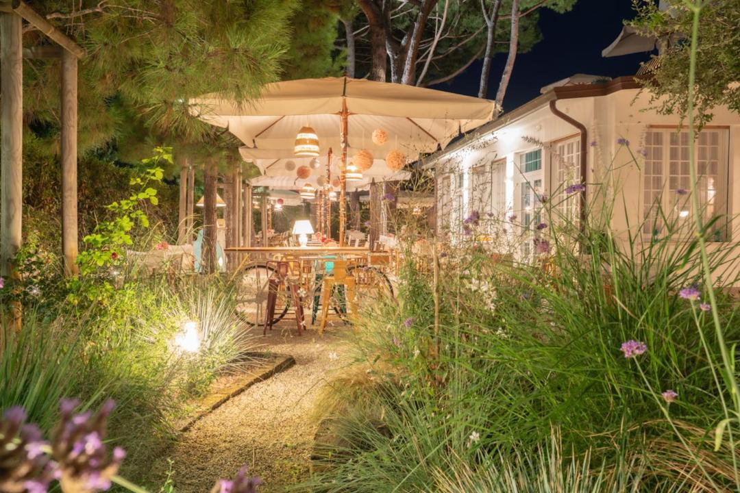 Hotel La Pineta Al Mare Forte dei Marmi Exteriér fotografie